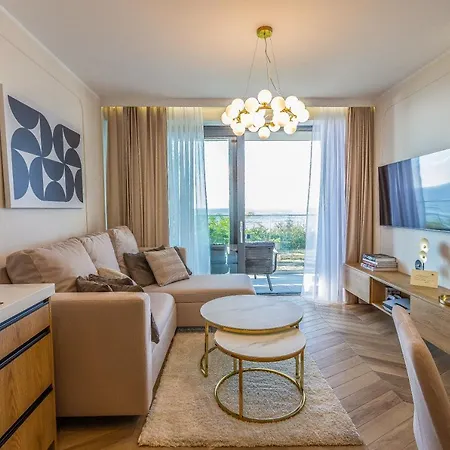 Apartmán Baltic View 6-pax Latte